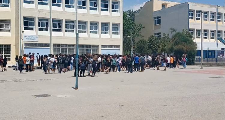 &Alpha;&upsilon;&tau;&omicron;&kappa;&tau;&omicron;&nu;ί&alpha; 14&chi;&rho;&omicron;&nu;&omicron;&upsilon; &Mu;ά&kappa;&eta;: &Rho;&iota;&psi;&omicron;&kappa;ί&nu;&delta;&upsilon;&nu;&eta; &delta;&omicron;&kappa;&iota;&mu;&alpha;&sigma;ί&alpha; &pi;ί&sigma;&omega; &alpha;&pi;ό &tau;&omicron; &theta;ά&nu;&alpha;&tau;ό &tau;&omicron;&upsilon;; &Omicron;&iota; &mu;&alpha;&rho;&tau;&upsilon;&rho;ί&epsilon;&sigmaf; &pi;&omicron;&upsilon; &delta;&epsilon;ί&chi;&nu;&omicron;&upsilon;&nu; &delta;&upsilon;&sigma;&tau;ύ&chi;&eta;&mu;&alpha;