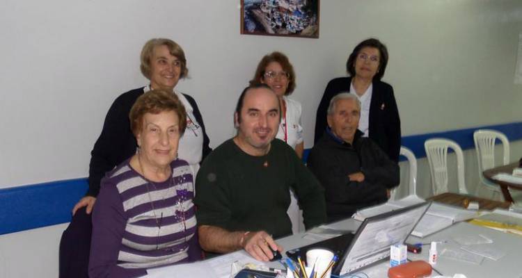 &Sigma;ύ&lambda;&lambda;&omicron;&gamma;&omicron;&sigmaf; &Epsilon;&theta;&epsilon;&lambda;&omicron;&nu;&tau;ώ&nu; &Alpha;&iota;&mu;&omicron;&delta;&omicron;&tau;ώ&nu; &Lambda;ή&mu;&nu;&omicron;&upsilon;: &Alpha;&rho;&tau;&omicron;&kappa;&lambda;&alpha;&sigma;ί&alpha; &gamma;&iota;&alpha; &tau;&eta;&nu; &epsilon;&omicron;&rho;&tau;ή &tau;&omicron;&upsilon; &Alpha;&gamma;ί&omicron;&upsilon; &Pi;&alpha;&nu;&tau;&epsilon;&lambda;&epsilon;ή&mu;&omicron;&nu;&alpha;