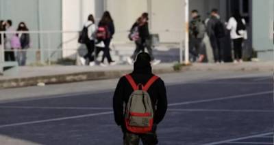 &Rho;&alpha;&nu;&tau;&epsilon;&beta;&omicron;ύ &xi;&upsilon;&lambda;&omicron;&delta;&alpha;&rho;&mu;ώ&nu; &alpha;&pi;ό &omicron;&mu;ά&delta;&epsilon;&sigmaf; &mu;&alpha;&theta;&eta;&tau;ώ&nu;: &Alpha;&nu;&eta;&sigma;&upsilon;&chi;ί&alpha; &alpha;&pi;ό &tau;&omicron; &phi;&alpha;&iota;&nu;ό&mu;&epsilon;&nu;&omicron; &pi;&omicron;&upsilon; έ&chi;&epsilon;&iota; &epsilon;&nu;&tau;&alpha;&theta;&epsilon;ί &tau;&alpha; &tau;&epsilon;&lambda;&epsilon;&upsilon;&tau;&alpha;ί&alpha; &chi;&rho;ό&nu;&iota;&alpha;