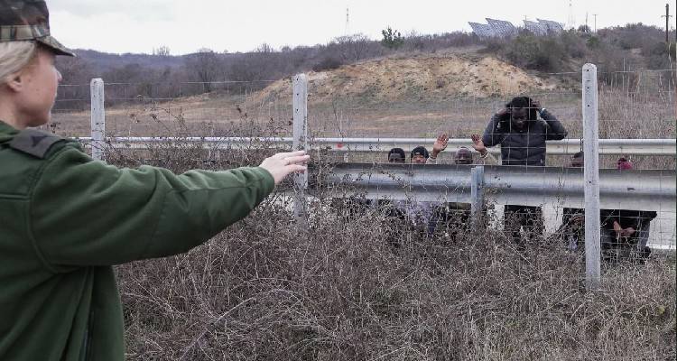 &Omicron; Έ&beta;&rho;&omicron;&sigmaf; &alpha;&nu;&eta;&sigma;&upsilon;&chi;&epsilon;ί &tau;&eta;&nu; &kappa;&upsilon;&beta;έ&rho;&nu;&eta;&sigma;&eta; | &Epsilon;&nu;&eta;&mu;έ&rho;&omega;&sigma;&eta; &Mu;&eta;&tau;&alpha;&rho;ά&kappa;&eta; &sigma;&tau;&eta;&nu; &alpha;&rho;&mu;ό&delta;&iota;&alpha; &Delta;&iota;&alpha;&rho;&kappa;ή &Epsilon;&pi;&iota;&tau;&rho;&omicron;&pi;ή &tau;&eta;&sigmaf; &Beta;&omicron;&upsilon;&lambda;ή&sigmaf;