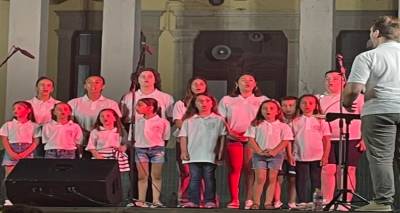 &Epsilon;&nu;&tau;&upsilon;&pi;&omega;&sigma;ί&alpha;&sigma;&epsilon; &eta; &Pi;&alpha;&iota;&delta;&iota;&kappa;ή &Chi;&omicron;&rho;&omega;&delta;ί&alpha; &tau;&omicron;&upsilon; &Delta;ή&mu;&omicron;&upsilon; &Lambda;ή&mu;&nu;&omicron;&upsilon;