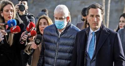&Epsilon;&nu;&omicron;&chi;&omicron;&sigmaf; &omicron; &Pi;έ&tau;&rho;&omicron;&sigmaf; &Phi;&iota;&lambda;&iota;&pi;&pi;ί&delta;&eta;&sigmaf; &gamma;&iota;&alpha; &tau;&iota;&sigmaf; &delta;ύ&omicron; &alpha;&pi;ό&pi;&epsilon;&iota;&rho;&epsilon;&sigmaf;, &alpha;&theta;ώ&omicron;&sigmaf; &gamma;&iota;&alpha; &tau;&omicron; &beta;&iota;&alpha;&sigma;&mu;ό, &eta; &epsilon;&iota;&sigma;&alpha;&gamma;&gamma;&epsilon;&lambda;&iota;&kappa;ή &pi;&rho;ό&tau;&alpha;&sigma;&eta;
