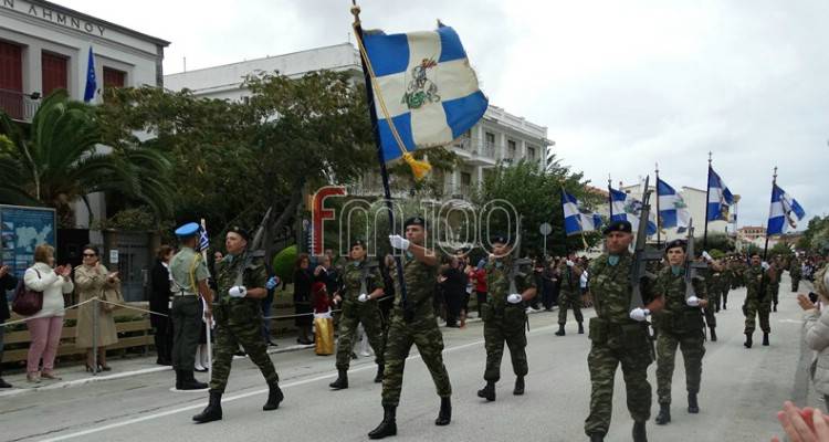 Λήμνος: Υπό τους ήχους του «Μακεδονία Ξακουστή» η στρατιωτική παρέλαση για την 8η Οκτωβρίου (photos &amp; video)