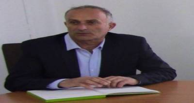Έ&pi;&alpha;&rho;&chi;&omicron;&sigmaf; &Lambda;ή&mu;&nu;&omicron;&upsilon;: &laquo;&Sigma;&upsilon;&nu;&epsilon;&chi;ί&zeta;&omicron;&upsilon;&mu;&epsilon; &tau;&eta;&nu; &pi;&rho;&omicron;&sigma;&pi;ά&theta;&epsilon;&iota;&alpha; &nu;&alpha; &kappa;&rho;&alpha;&tau;ή&sigma;&omicron;&upsilon;&mu;&epsilon; &tau;&alpha; &nu;&eta;&sigma;&iota;ά &mu;&alpha;&sigmaf; &kappa;&alpha;&theta;&alpha;&rho;ά&raquo;