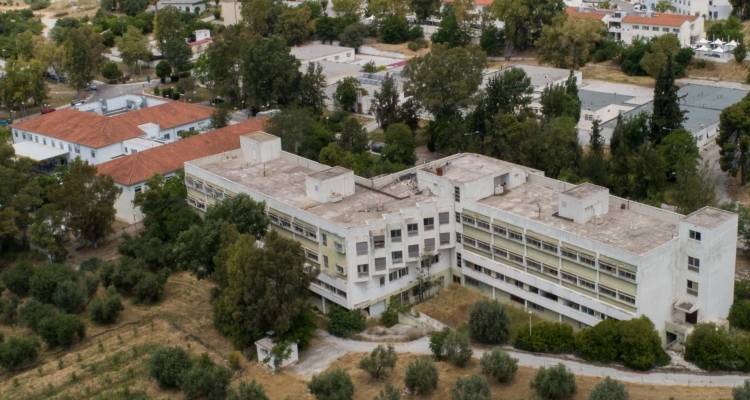 Δαφνί: Με ένα κομμάτι από σπασμένο καθρέφτη έσφαξε τη 44χρονη ο τρόφιμος του ψυχιατρείου -Είχε σκοτώσει και άλλη γυναίκα