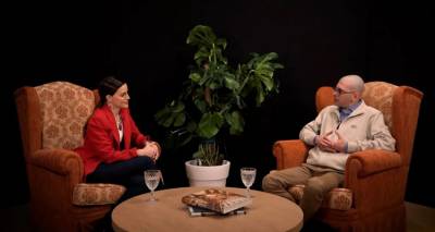 &Pi;&rho;ώ&tau;&eta; &delta;&eta;&mu;ό&sigma;&iota;&alpha; &epsilon;&mu;&phi;ά&nu;&iota;&sigma;&eta; &mu;&epsilon;&tau;ά &tau;&eta;&nu; &alpha;&nu;&alpha;&kappa;&omicron;ί&nu;&omega;&sigma;&eta; &tau;&eta;&sigmaf; &mu;ά&chi;&eta;&sigmaf; &pi;&omicron;&upsilon; &delta;ί&nu;&epsilon;&iota; &mu;&epsilon; &tau;&omicron;&nu; &kappa;&alpha;&rho;&kappa;ί&nu;&omicron; | &Omicron; &Kappa;&omega;&nu;&sigma;&tau;&alpha;&nu;&tau;ί&nu;&omicron;&sigmaf; &Sigma;&iota;&nu;ά&nu;&eta;&sigmaf; &mu;ί&lambda;&eta;&sigma;&epsilon; &sigma;&tau;&alpha; Parapolitika