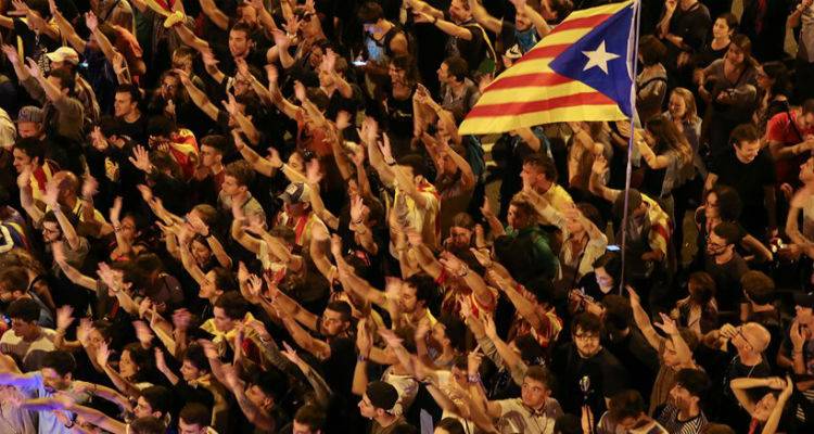 &Gamma;&epsilon;&rho;&mu;&alpha;&nu;&iota;&kappa;ό&sigmaf; &Tau;ύ&pi;&omicron;&sigmaf;: &Eta; &Kappa;&alpha;&tau;&alpha;&lambda;&omicron;&nu;ί&alpha;, &omicron; &Sigma;ό&iota;&mu;&pi;&lambda;&epsilon; &kappa;&alpha;&iota; &tau;&omicron; &epsilon;&lambda;&lambda;&eta;&nu;&iota;&kappa;ό &pi;&alpha;&rho;ά&delta;&epsilon;&iota;&gamma;&mu;&alpha;