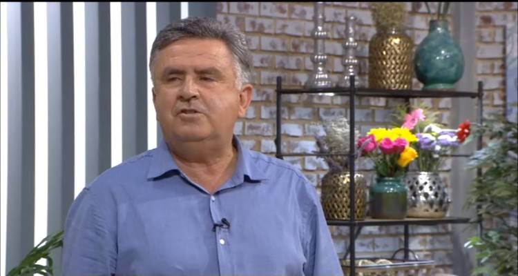 &Tau;&omicron; &Kappa;&alpha;&lambda;&alpha;&theta;ά&kappa;&iota; &Lambda;ή&mu;&nu;&omicron;&upsilon; &kappa;&alpha;&iota; &omicron; &Mu;&iota;&chi;ά&lambda;&eta;&sigmaf; &Chi;&rho;&upsilon;&sigma;ά&phi;&eta;&sigmaf; &sigma;&tau;&eta;&nu; &Epsilon;&Rho;&Tau;