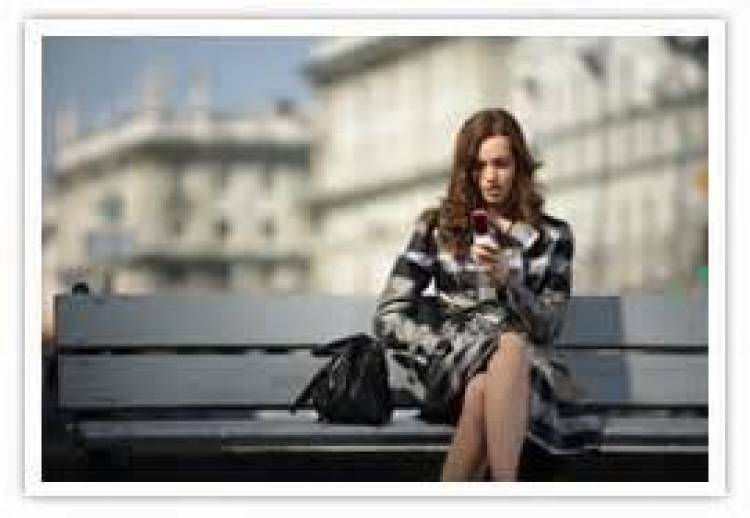 Καταργούνται τα τέλη περιαγωγής από τον προσεχή Ιούλιο