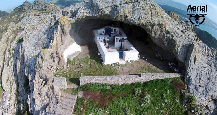 Η Παναγιά η Κακαβιώτισσα κι άλλα 11 από τα πιο γραφικά ελληνικά ξωκλήσια! (photos)