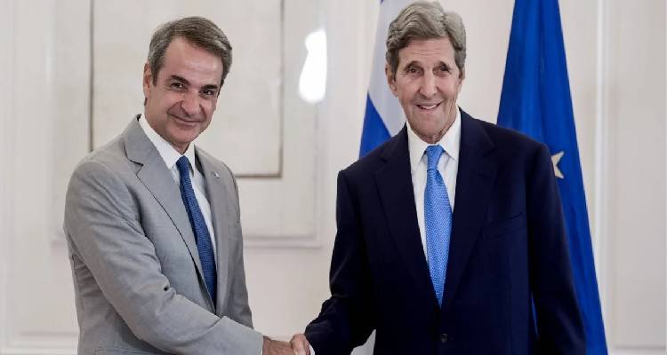 &Tau;&zeta;&omicron;&nu; &Kappa;έ&rho;&iota;: &Eta; &Epsilon;&lambda;&lambda;ά&delta;&alpha; &epsilon;ί&nu;&alpha;&iota; &tau;&omicron; &kappa;έ&nu;&tau;&rho;&omicron; &tau;&omega;&nu; &epsilon;&xi;&epsilon;&lambda;ί&xi;&epsilon;&omega;&nu;, &epsilon;ί&sigma;&tau;&epsilon; &sigma;&epsilon; &kappa;&alpha;&theta;&omicron;&rho;&iota;&sigma;&tau;&iota;&kappa;ό &sigma;&eta;&mu;&epsilon;ί&omicron; &gamma;&iota;&alpha; &tau;&eta; &mu;&epsilon;&tau;&alpha;&phi;&omicron;&rho;ά &eta;&lambda;&epsilon;&kappa;&tau;&rho;&iota;&kappa;ή&sigmaf; &epsilon;&nu;έ&rho;&gamma;&epsilon;&iota;&alpha;&sigmaf;