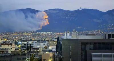 &Mu;&epsilon;&gamma;ά&lambda;&eta; &alpha;&nu;&alpha;&zeta;&omega;&pi;ύ&rho;&omega;&sigma;&eta; &tau;&eta;&sigmaf; &phi;&omega;&tau;&iota;ά&sigmaf; &sigma;&tau;&eta;&nu; &Pi;ά&rho;&nu;&eta;&theta;&alpha;: &Mu;ά&chi;&eta; &nu;&alpha; &mu;&eta; &phi;&tau;ά&sigma;&epsilon;&iota; &sigma;&tau;&omicron;&upsilon;&sigmaf; &Theta;&rho;&alpha;&kappa;&omicron;&mu;&alpha;&kappa;&epsilon;&delta;ό&nu;&epsilon;&sigmaf;