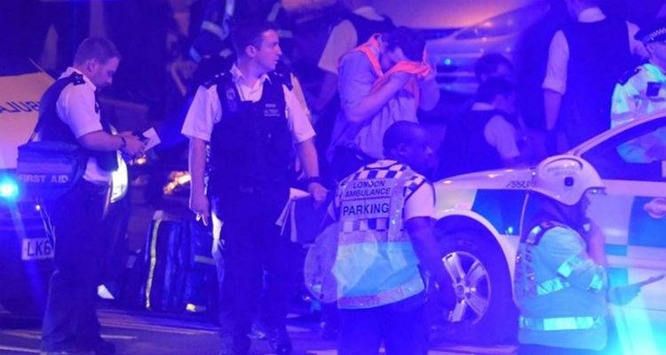 &Tau;&rho;ό&mu;&omicron;&sigmaf; &sigma;&tau;&omicron; &Lambda;&omicron;&nu;&delta;ί&nu;&omicron;: &Phi;&omicron;&rho;&tau;&eta;&gamma;ά&kappa;&iota; έ&pi;&epsilon;&sigma;&epsilon; &pi;ά&nu;&omega; &sigma;&epsilon; &pi;&iota;&sigma;&tau;&omicron;ύ&sigmaf; &pi;&omicron;&upsilon; έ&beta;&gamma;&alpha;&iota;&nu;&alpha;&nu; &alpha;&pi;ό &tau;&zeta;&alpha;&mu;ί