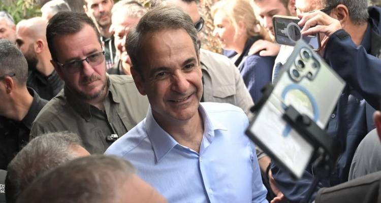 «Όχι» στην πόλωση της αντιπολίτευσης, λέει η κυβέρνηση -Στο επίκεντρο η ακρίβεια και επιπλέον μέτρα στήριξης