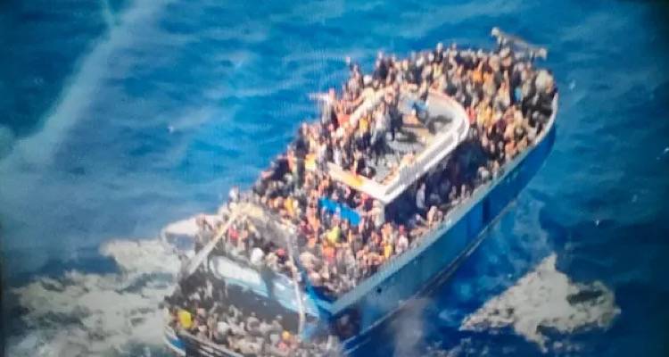 &Tau;&epsilon;&lambda;&epsilon;&upsilon;&tau;&alpha;ί&alpha; &epsilon;&xi;έ&lambda;&iota;&xi;&eta;: &Epsilon;&nu;&nu;έ&alpha; &sigma;&upsilon;&lambda;&lambda;ή&psi;&epsilon;&iota;&sigmaf; &gamma;&iota;&alpha; &tau;&omicron; &nu;&alpha;&upsilon;ά&gamma;&iota;&omicron; &ndash; &Tau;&omicron; &sigma;&kappa;ά&phi;&omicron;&sigmaf; &alpha;&pi;έ&pi;&lambda;&epsilon;&upsilon;&sigma;&epsilon; &alpha;&pi;ό &tau;&eta;&nu; &Alpha;ί&gamma;&upsilon;&pi;&tau;&omicron;