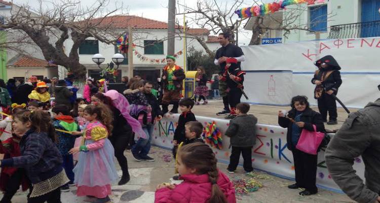 &laquo;&Beta;&rho;&epsilon; &Alpha;&tau;&sigma;&iota;&kappa;ώ&tau;' &pi;&epsilon;&rho;ή&phi;&alpha;&nu;&epsilon;&hellip;&raquo;: Έ&rho;&chi;&epsilon;&tau;&alpha;&iota; &tau;&omicron; &Alpha;&tau;&sigma;&iota;&kappa;&iota;ώ&tau;&iota;&kappa;&omicron; &Kappa;&alpha;&rho;&nu;&alpha;&beta;ά&lambda;&iota; 2017