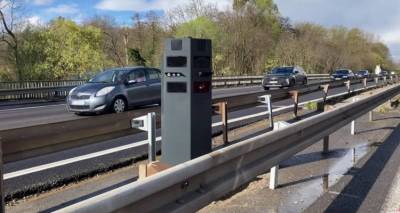 Έπιασαν δουλειά τα νέα ραντάρ -Βροχή οι κλήσεις σε όσους οδηγούν μόνοι τους στο αυτοκίνητο