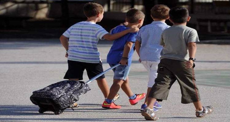 &Lambda;ή&mu;&nu;&omicron;&sigmaf;: &laquo;&Kappa;&alpha;&tau;&alpha;&gamma;&gamma;&epsilon;&lambda;ί&alpha; &gamma;&iota;&alpha; &tau;&iota;&sigmaf; &upsilon;&pi;&omicron;&chi;&rho;&epsilon;&omega;&tau;&iota;&kappa;έ&sigmaf; &mu;&epsilon;&tau;&alpha;&kappa;&iota;&nu;ή&sigma;&epsilon;&iota;&sigmaf; &mu;&alpha;&theta;&eta;&tau;ώ&nu;&raquo;