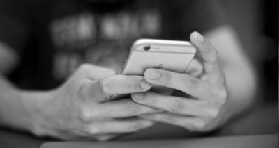 &Alpha;&delta;&iota;&alpha;&nu;ό&eta;&tau;&omicron; bullying &sigma;&epsilon; 12&chi;&rho;&omicron;&nu;&eta; &mu;&alpha;&theta;ή&tau;&rho;&iota;&alpha; | &Alpha;&nu;έ&beta;&alpha;&zeta;&alpha;&nu; &pi;&omicron;&rho;&nu;&omicron;&gamma;&rho;&alpha;&phi;&iota;&kappa;ό &upsilon;&lambda;&iota;&kappa;ό &sigma;&epsilon; &lambda;&omicron;&gamma;&alpha;&rho;&iota;&alpha;&sigma;&mu;ό &mu;&epsilon; &tau;&omicron; ό&nu;&omicron;&mu;&alpha; &tau;&eta;&sigmaf;
