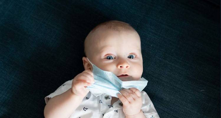 &Kappa;&omicron;&rho;&omega;&nu;&omicron;ϊό&sigmaf;: &Nu;&alpha; &gamma;&iota;&alpha;&tau;ί &epsilon;ί&nu;&alpha;&iota; &lambda;&iota;&gamma;ό&tau;&epsilon;&rho;&omicron; &epsilon;&pi;&iota;&kappa;ί&nu;&delta;&upsilon;&nu;&omicron;&sigmaf; &gamma;&iota;&alpha; &tau;&alpha; &pi;&alpha;&iota;&delta;&iota;ά