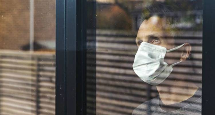 &Kappa;&omicron;&rho;&omicron;&nu;&omicron;ϊό&sigmaf; &ndash; &Beta;&rho;&epsilon;&tau;&alpha;&nu;ί&alpha;: &Mu;&epsilon;ί&omega;&sigma;&eta; &tau;&omega;&nu; &mu;&omicron;&lambda;ύ&nu;&sigma;&epsilon;&omega;&nu; &kappa;&alpha;&tau;ά 30% &sigma;&tau;&eta;&nu; &Alpha;&gamma;&gamma;&lambda;ί&alpha;