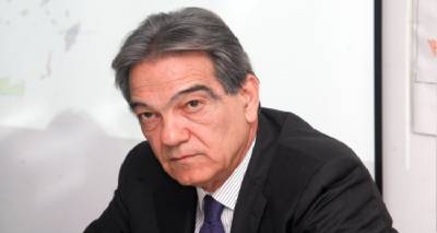 &laquo;&Pi;&alpha;ί&zeta;&epsilon;&iota;&raquo; &pi;&lambda;έ&omicron;&nu; &delta;&upsilon;&nu;&alpha;&tau;ά &eta; &upsilon;&pi;&omicron;&psi;&eta;&phi;&iota;ό&tau;&eta;&tau;&alpha; &Sigma;&eta;&phi;&omicron;&upsilon;&nu;ά&kappa;&eta;