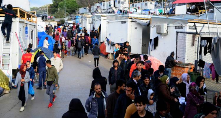 &Pi;&omicron;&lambda;&iota;&tau;&iota;&kappa;ό &mu;&alpha;&sigma;ά&zeta; &sigma;&epsilon; &beta;&omicron;&upsilon;&lambda;&epsilon;&upsilon;&tau;έ&sigmaf; &kappa;&alpha;&iota; &sigma;&tau;&epsilon;&lambda;έ&chi;&eta; &Nu;&Delta; &gamma;&iota;&alpha; &tau;&omicron; &mu;&epsilon;&tau;&alpha;&nu;&alpha;&sigma;&tau;&epsilon;&upsilon;&tau;&iota;&kappa;ό | &Epsilon;&nu;&eta;&mu;έ&rho;&omega;&sigma;&eta; &tau;&eta;&nu; &Kappa;&upsilon;&rho;&iota;&alpha;&kappa;ή &sigma;&tau;&eta;&nu; &Pi;&epsilon;&iota;&rho;&alpha;&iota;ώ&sigmaf;