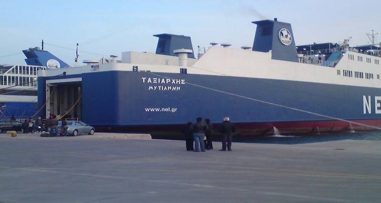 &Kappa;&alpha;&lambda;&omicron;&gamma;ή&rho;&omicron;&upsilon; &sigma;&epsilon; &Delta;&rho;ί&tau;&sigma;&alpha; &gamma;&iota;&alpha; &tau;&omicron; &alpha;&kappa;&tau;&omicron;&pi;&lambda;&omicron;ϊ&kappa;ό: &laquo;&Delta;ώ&sigma;&tau;&epsilon; ά&mu;&epsilon;&sigma;&alpha; &lambda;ύ&sigma;&eta;&raquo;