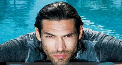 Έφτασε Λήμνο ο Γιάννης Σπαλιάρας | Οι πρώτες του φωτογραφίες από το νησί