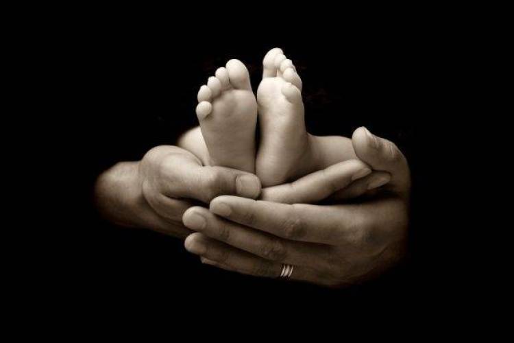 &Gamma;&iota;&alpha;&tau;ί &zeta;&eta;&lambda;&epsilon;ύ&omega; &tau;&alpha; &mu;&omega;&rho;ά &sigma;&alpha;&sigmaf;