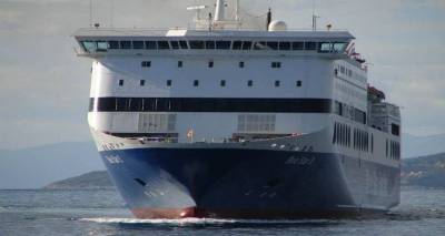 &Sigma;&epsilon; HSW &kappa;&alpha;&iota; Blue Star &eta; ά&gamma;&omicron;&nu;&eta; &gamma;&rho;&alpha;&mu;&mu;ή &tau;&omicron;&upsilon; &Beta;ό&rho;&epsilon;&iota;&omicron;&upsilon; &Alpha;&iota;&gamma;&alpha;ί&omicron;&upsilon; | &Epsilon;&xi;&epsilon;&lambda;ί&xi;&epsilon;&iota;&sigmaf; &kappa;&alpha;&iota; &sigma;&tau;&eta; &gamma;&rho;&alpha;&mu;&mu;ή &tau;&omicron;&upsilon; &Lambda;&alpha;&upsilon;&rho;ί&omicron;&upsilon; (mp3)