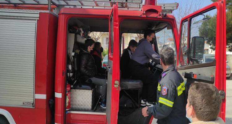 &Sigma;&tau;&eta;&nu; &Pi;&upsilon;&rho;&omicron;&sigma;&beta;&epsilon;&sigma;&tau;&iota;&kappa;ή &Upsilon;&pi;&eta;&rho;&epsilon;&sigma;ί&alpha; &Lambda;ή&mu;&nu;&omicron;&upsilon; &mu;&alpha;&theta;&eta;&tau;έ&sigmaf; &tau;&omicron;&upsilon; 2&omicron;&upsilon; &Delta;&eta;&mu;&omicron;&tau;&iota;&kappa;&omicron;ύ &Mu;ύ&rho;&iota;&nu;&alpha;&sigmaf;