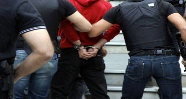 Συνελήφθη 23χρονος στη Μύρινα για διατάραξη οικιακής ειρήνης και απόπειρα κλοπής