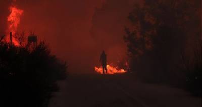 &Nu;ύ&chi;&tau;&alpha;-&kappa;ό&lambda;&alpha;&sigma;&eta; &mu;&epsilon; &tau;&eta; &phi;&omega;&tau;&iota;ά &sigma;&tau;&eta;&nu; &Pi;&epsilon;&nu;&tau;έ&lambda;&eta;: &Epsilon;&kappa;&kappa;&epsilon;&nu;ώ&nu;&epsilon;&tau;&alpha;&iota; &tau;&omicron; &Nu;&omicron;&sigma;&omicron;&kappa;&omicron;&mu;&epsilon;ί&omicron; &Pi;&alpha;ί&delta;&omega;&nu;, &omicron; ά&nu;&epsilon;&mu;&omicron;&sigmaf; &alpha;&lambda;&lambda;ά&zeta;&epsilon;&iota; &delta;&iota;&alpha;&rho;&kappa;ώ&sigmaf; &kappa;&alpha;&tau;&epsilon;&upsilon;&theta;ύ&nu;&sigma;&epsilon;&iota;&sigmaf;