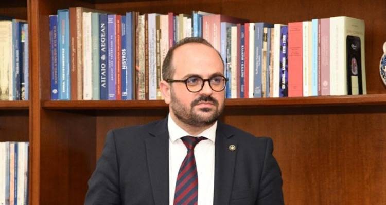 Ο Γ. Γ Αιγαίου &amp; Νησιωτικής Πολιτικής, Μ. Κουτουλάκης στον Fm 100 | ΣΥΝΕΝΤΕΥΞΗ