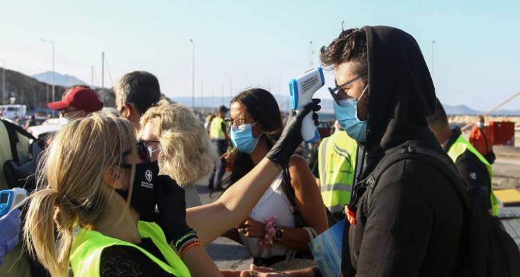 Κορωνοϊός-κρούσματα: Κρίσιμο δεκαπενθήμερο | Επιστροφή αδειούχων και οι σκέψεις για τα ταξίδια στην περιφέρεια