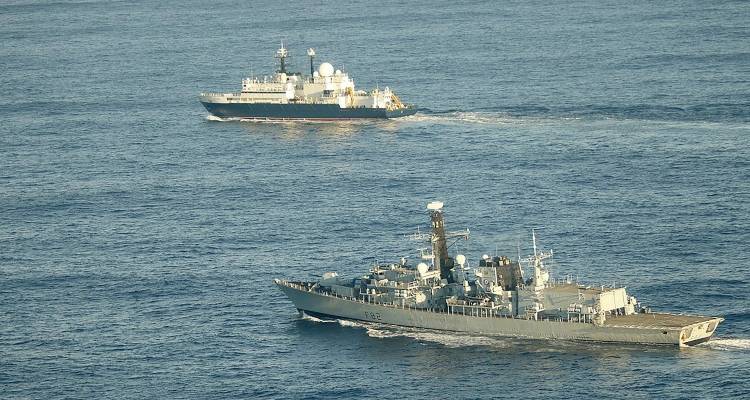 Επικίνδυνη κλιμάκωση στη Βόρεια Θάλασσα: Το ρωσικό Yantar στοχεύει με λέιζερ πιλότους της RAF