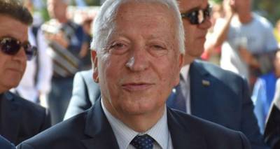 &Omicron; &Pi;&epsilon;&rho;&iota;&phi;&epsilon;&rho;&epsilon;&iota;ά&rho;&chi;&eta;&sigmaf; &Beta;. &Alpha;&iota;&gamma;&alpha;ί&omicron;&upsilon; &Kappa;. &Mu;&omicron;&upsilon;&tau;&zeta;&omicron;ύ&rho;&eta;&sigmaf; &sigma;&tau;&eta; &Lambda;ή&mu;&nu;&omicron; &gamma;&iota;&alpha; &tau;&omicron;&nu; &epsilon;&omicron;&rho;&tau;&alpha;&sigma;&mu;ό &tau;&eta;&sigmaf; 28&eta;&sigmaf; &Omicron;&kappa;&tau;&omega;&beta;&rho;ί&omicron;&upsilon;