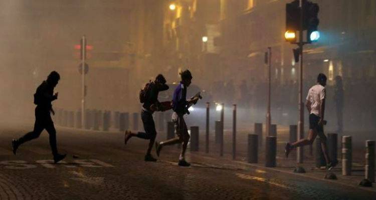 &Chi;ά&omicron;&sigmaf; &alpha;&pi;ό &tau;&alpha; &epsilon;&pi;&epsilon;&iota;&sigma;ό&delta;&iota;&alpha; &sigma;&tau;&omicron; Euro | &Delta;&epsilon;&kappa;ά&delta;&epsilon;&sigmaf; &tau;&rho;&alpha;&upsilon;&mu;&alpha;&tau;ί&epsilon;&sigmaf;, 2 &sigma;&omicron;&beta;&alpha;&rho;ά