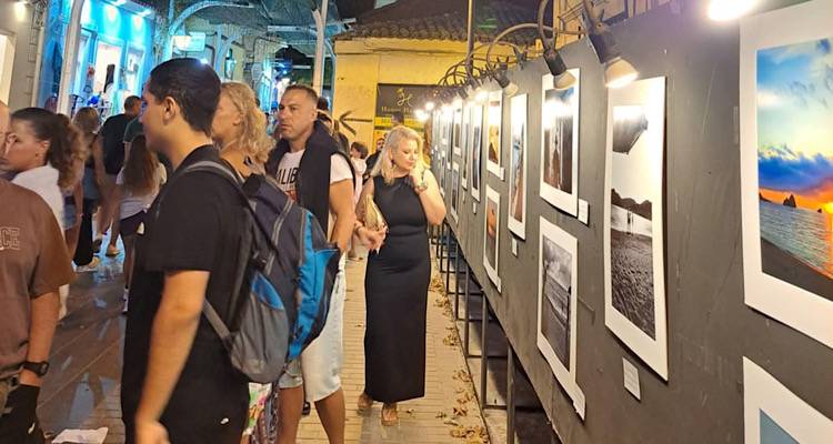 &Phi;.&Omicron;.&Lambda;: Έ&pi;&epsilon;&sigma;&epsilon; &eta; &alpha;&upsilon;&lambda;&alpha;ί&alpha; &tau;&eta;&sigmaf; έ&kappa;&theta;&epsilon;&sigma;&eta;&sigmaf; &laquo;&Lambda;ή&mu;&nu;&omicron;&sigmaf; &Phi;&omega;&sigmaf; &kappa;&alpha;&iota; &Sigma;&kappa;&iota;ά&raquo;