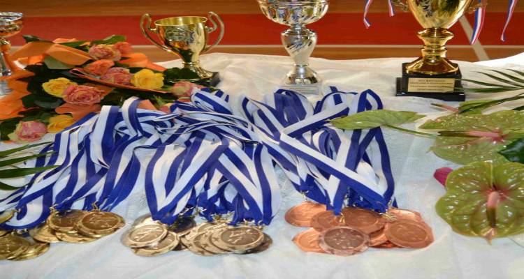 &Lambda;ή&mu;&nu;&omicron;&sigmaf;: &Mu;&epsilon; &alpha;&pi;&omicron;&nu;&omicron;&mu;ή &kappa;&upsilon;&pi;έ&lambda;&lambda;&omega;&nu; &kappa;&alpha;&iota; &mu;&epsilon;&tau;&alpha;&lambda;&lambda;ί&omega;&nu; &eta; &kappa;&omicron;&pi;ή &pi;ί&tau;&alpha;&sigmaf; &tau;&eta;&sigmaf; &Epsilon;&Pi;&Sigma; &Lambda;έ&sigma;&beta;&omicron;&upsilon;