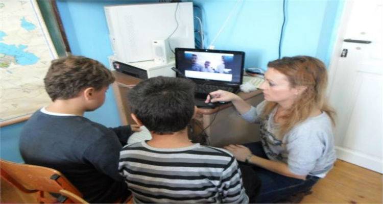 &Omicron;&iota; &epsilon;&kappa;&pi;&alpha;&iota;&delta;&epsilon;&upsilon;&tau;&iota;&kappa;&omicron;ί &tau;&eta;&sigmaf; ά&gamma;&omicron;&nu;&eta;&sigmaf; &gamma;&rho;&alpha;&mu;&mu;ή&sigmaf; | &Kappa;&omega;&nu;&sigma;&tau;&alpha;&nu;&tau;&iota;&nu;&iota;ά &Beta;ό&iota;&tau;&sigma;&iota;&omicron;&upsilon;: &Alpha;&nu; &mu;&pi;&omicron;&rho;&omicron;ύ&sigma;&alpha; &theta;&alpha; έ&mu;&epsilon;&nu;&alpha; &kappa;&iota; ά&lambda;&lambda;&omicron; &sigma;&tau;&eta; &Lambda;ή&mu;&nu;&omicron;