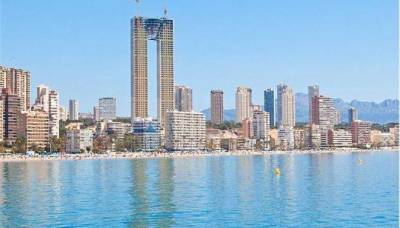 Ουρανοξύστης - «Σύμβολο ανικανότητας» δίχως ασανσέρ από τον 20ό έως τον 47ο όροφό του