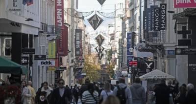 &Kappa;&omicron;&rho;&omega;&nu;&omicron;ϊό&sigmaf;: &Alpha;&gamma;&omega;&nu;ί&alpha; &gamma;&iota;&alpha; &tau;&eta;&nu; &pi;&omicron;&rho;&epsilon;ί&alpha; &tau;&eta;&sigmaf; &pi;&alpha;&nu;&delta;&eta;&mu;ί&alpha;&sigmaf; - &Pi;ό&tau;&epsilon; &theta;&alpha; &alpha;&pi;&omicron;&phi;&alpha;&sigma;&iota;&sigma;&tau;&epsilon;ί &pi;ώ&sigmaf; &theta;&alpha; &gamma;&iota;&omicron;&rho;&tau;ά&sigma;&omicron;&upsilon;&mu;&epsilon; &tau;&alpha; &Chi;&rho;&iota;&sigma;&tau;&omicron;ύ&gamma;&epsilon;&nu;&nu;&alpha;