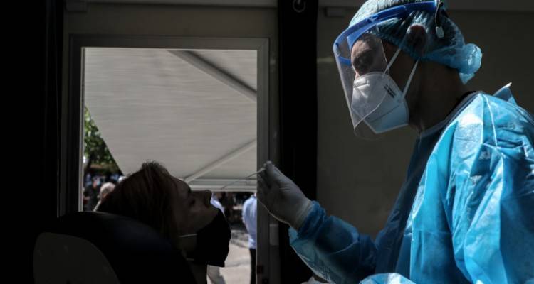 &Kappa;&omicron;&rho;&omega;&nu;&omicron;ϊό&sigmaf;: &Tau;&alpha; &sigma;&tau;&omicron;&iota;&chi;&epsilon;ί&alpha; &tau;&omicron;&upsilon; &Omicron;&kappa;&tau;&omega;&beta;&rho;ί&omicron;&upsilon; &pi;&omicron;&upsilon; &pi;&rho;&omicron;&kappa;&alpha;&lambda;&omicron;ύ&nu; &alpha;&nu;&eta;&sigma;&upsilon;&chi;ί&alpha; | &Pi;ά&epsilon;&iota; &gamma;&iota;&alpha; &alpha;&rho;&nu;&eta;&tau;&iota;&kappa;ό &rho;&epsilon;&kappa;ό&rho;