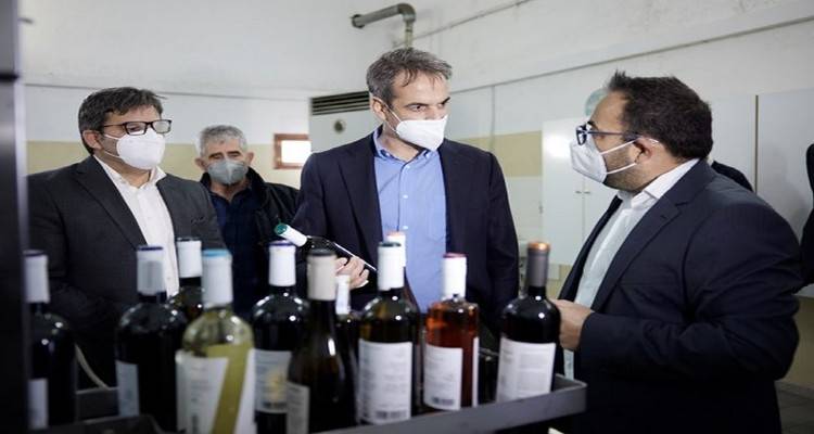 Επίσκεψη Πρωθυπουργού κ. Κυριάκου Μητσοτάκη στον Αγροτικό Οινοποιητικό Συνεταιρισμό Λήμνου.
