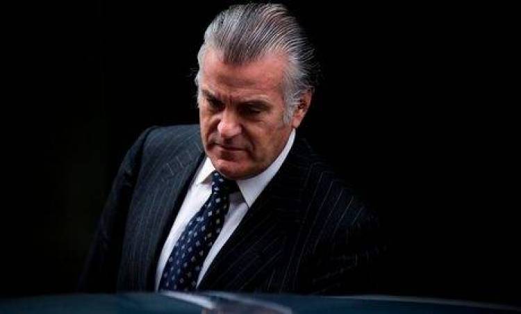 &Alpha;&pi;&omicron;&kappa;&alpha;&lambda;ύ&psi;&epsilon;&iota;&sigmaf; &sigma;&omicron;&kappa; &alpha;&pi;ό &tau;&omicron;&nu; &pi;&rho;ώ&eta;&nu; &tau;&alpha;&mu;ί&alpha; &tau;&omicron;&upsilon; &Rho;&alpha;&chi;ό&iota;: &Tau;&omicron; &Lambda;&alpha;ϊ&kappa;ό &kappa;ό&mu;&mu;&alpha; &tau;&eta;&sigmaf; &Iota;&sigma;&pi;&alpha;&nu;ί&alpha;&sigmaf; &pi;&alpha;ί&rho;&nu;&epsilon;&iota; &mu;ί&zeta;&epsilon;&sigmaf; &epsilon;&delta;ώ &kappa;&alpha;&iota; 20 &chi;&rho;ό&nu;&iota;&alpha;