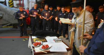 &Phi;&omega;&tau;&omicron;&gamma;&rho;&alpha;&phi;ί&alpha;: &Theta;&epsilon;ό&delta;&omega;&rho;&omicron;&sigmaf; &Pi;έ&pi;&pi;&alpha;&sigmaf;