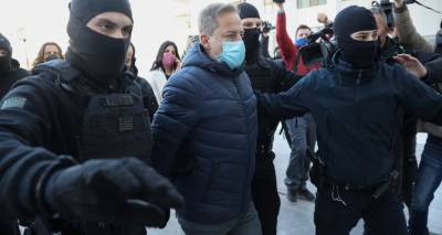 &Delta;ί&kappa;&eta; &Lambda;&iota;&gamma;&nu;ά&delta;&eta;: &Delta;&iota;&epsilon;&kappa;ό&pi;&eta; &gamma;&iota;&alpha; &tau;&iota;&sigmaf; 25 &Phi;&epsilon;&beta;&rho;&omicron;&upsilon;&alpha;&rho;ί&omicron;&upsilon;