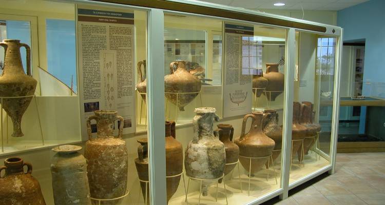 &Delta;ή&mu;&omicron;&sigmaf; &Lambda;ή&mu;&nu;&omicron;&upsilon;: &Alpha;&upsilon;&tau;ό &epsilon;ί&nu;&alpha;&iota; &tau;&omicron; &omega;&rho;ά&rho;&iota;&omicron; &tau;&omega;&nu; &Mu;&omicron;&upsilon;&sigma;&epsilon;ί&omega;&nu; &kappa;&alpha;&iota; &tau;&omega;&nu; &Epsilon;&kappa;&theta;&epsilon;&sigma;&iota;&alpha;&kappa;ώ&nu; &Chi;ώ&rho;&omega;&nu; &tau;&omicron;&upsilon; &nu;&eta;&sigma;&iota;&omicron;ύ